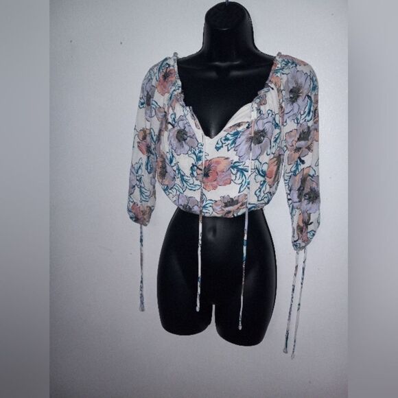 one clothing Tops - One Clothing floral crop top